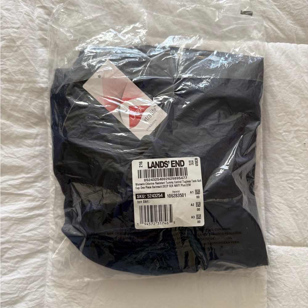 Lands’ End One Piece Swimsuit - Picture 10 of 10